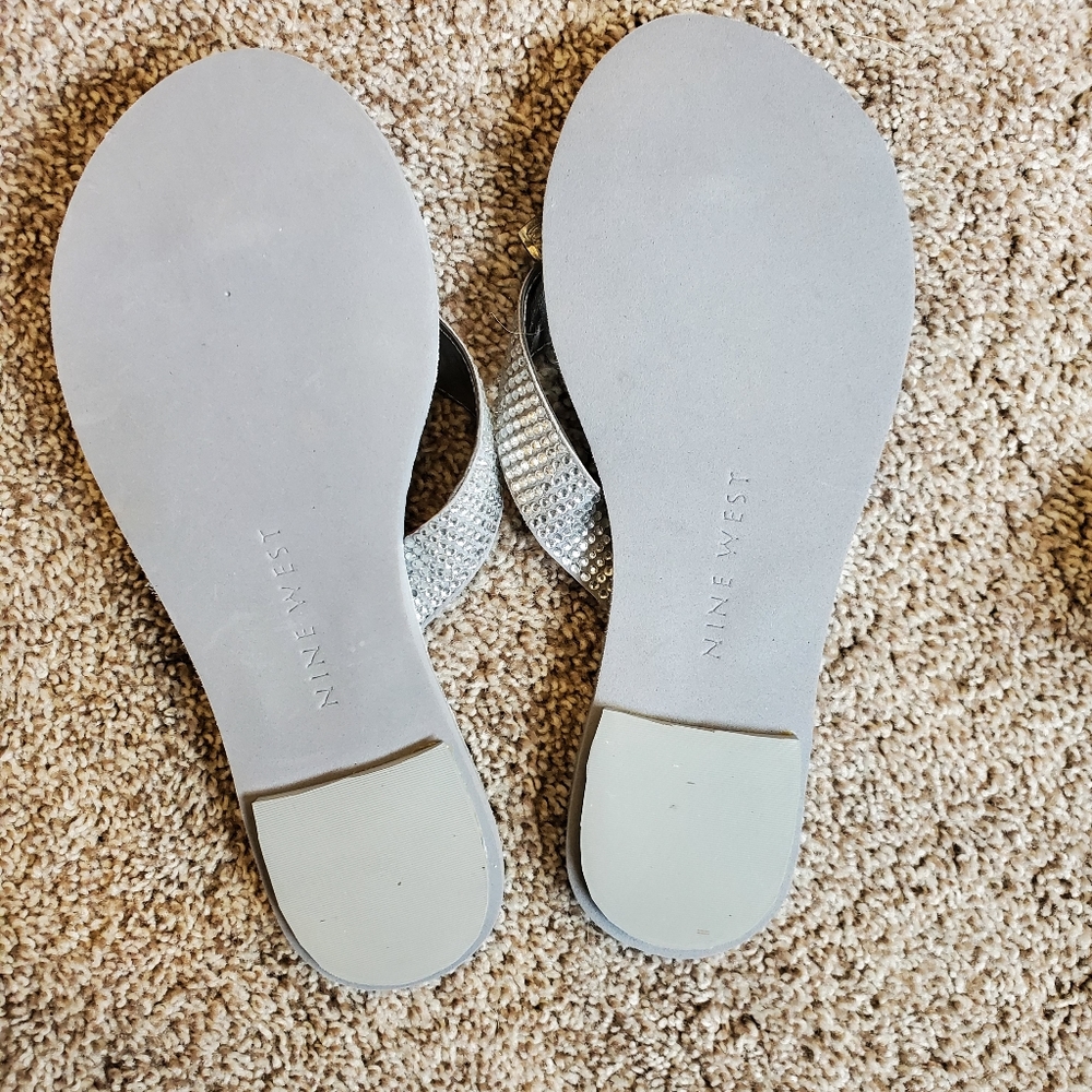 Sandles - Picture 2 of 3
